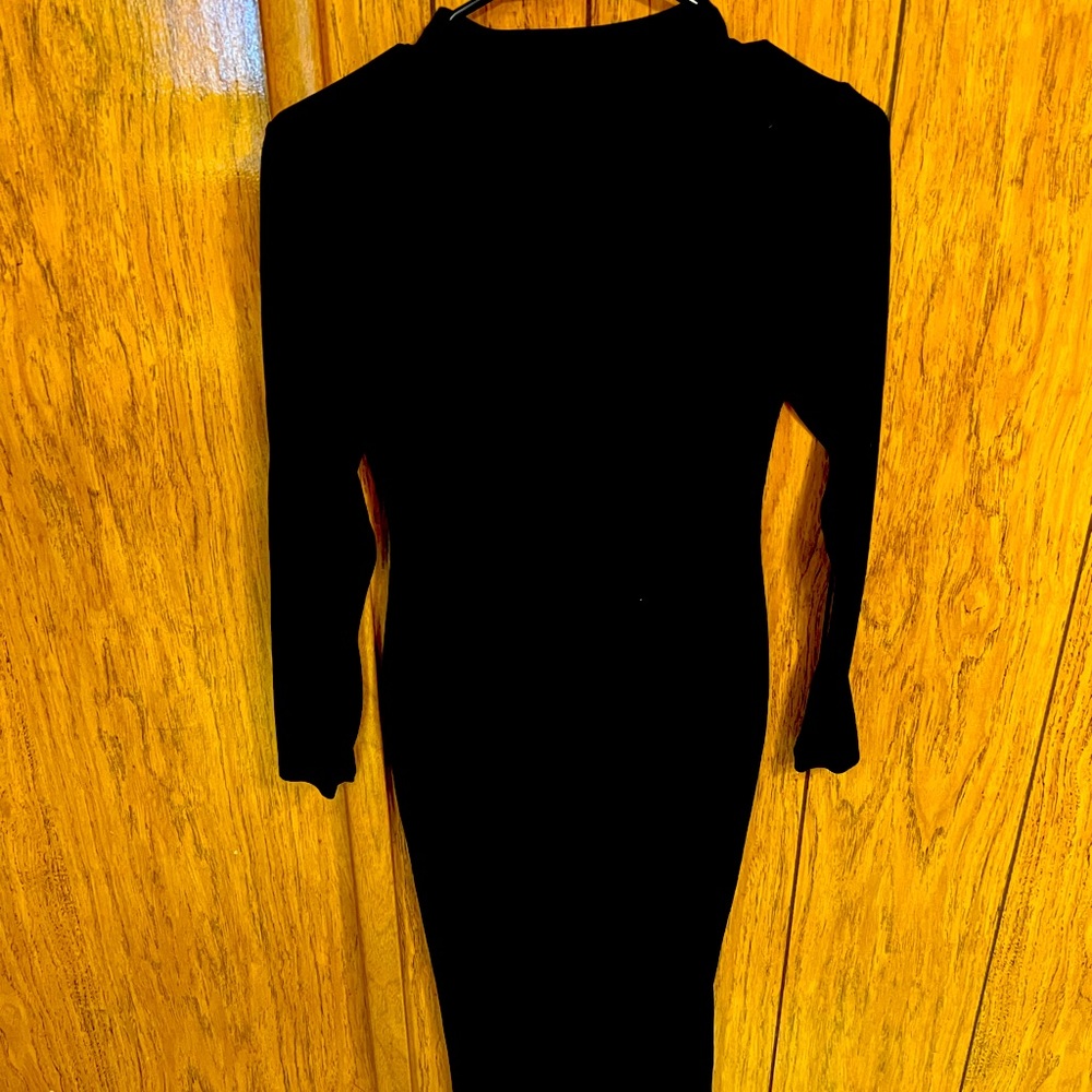 Black long sleeve dress